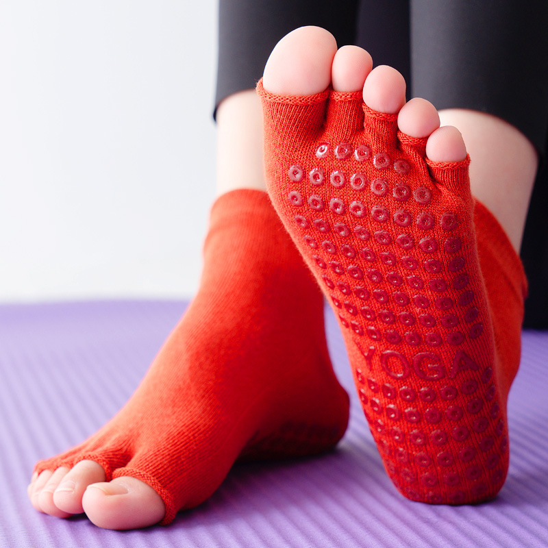 جوارب اليوغا نصف اصبع القدم ال - مراجعة Pilates Yoga And Gym وسعره